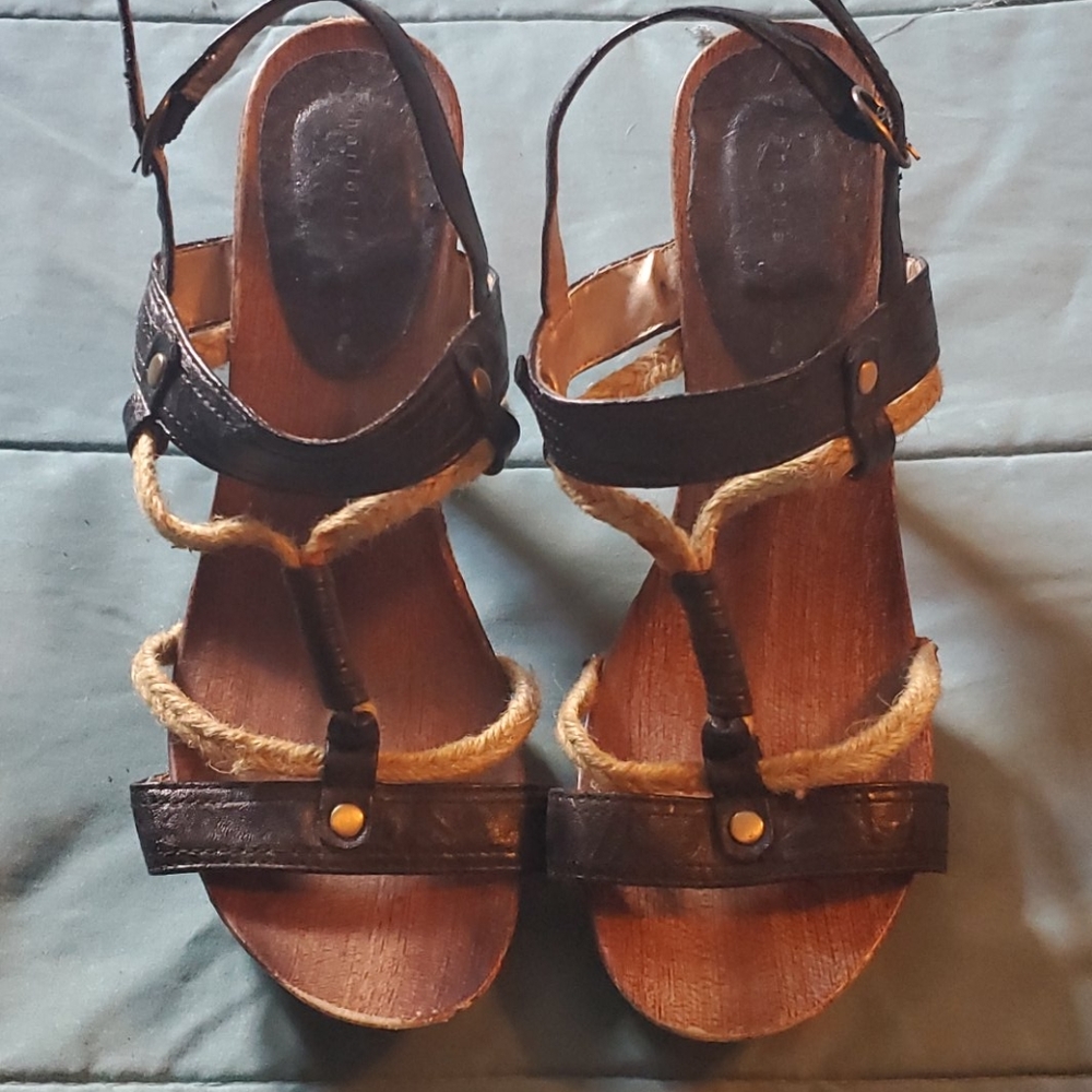 Wood heels